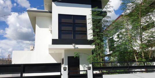 House and lot for sale in Base View Homes Lipa