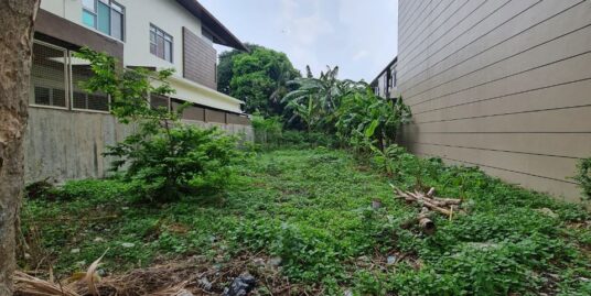 Vacant lot for sale in Cinco Hermanos Subdivision