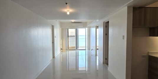 2 bedroom condo unit for sale in Oak Harbor Residences, Marina Bay, Parañaque 