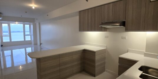 1 bedroom condo unit for sale in Oak Harbor Residences, Marina Bay, Parañaque 