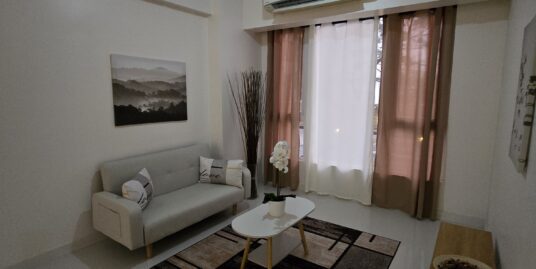 2 bedroom condo unit for sale in Oak Harbor Residences, Marina Bay, Parañaque 