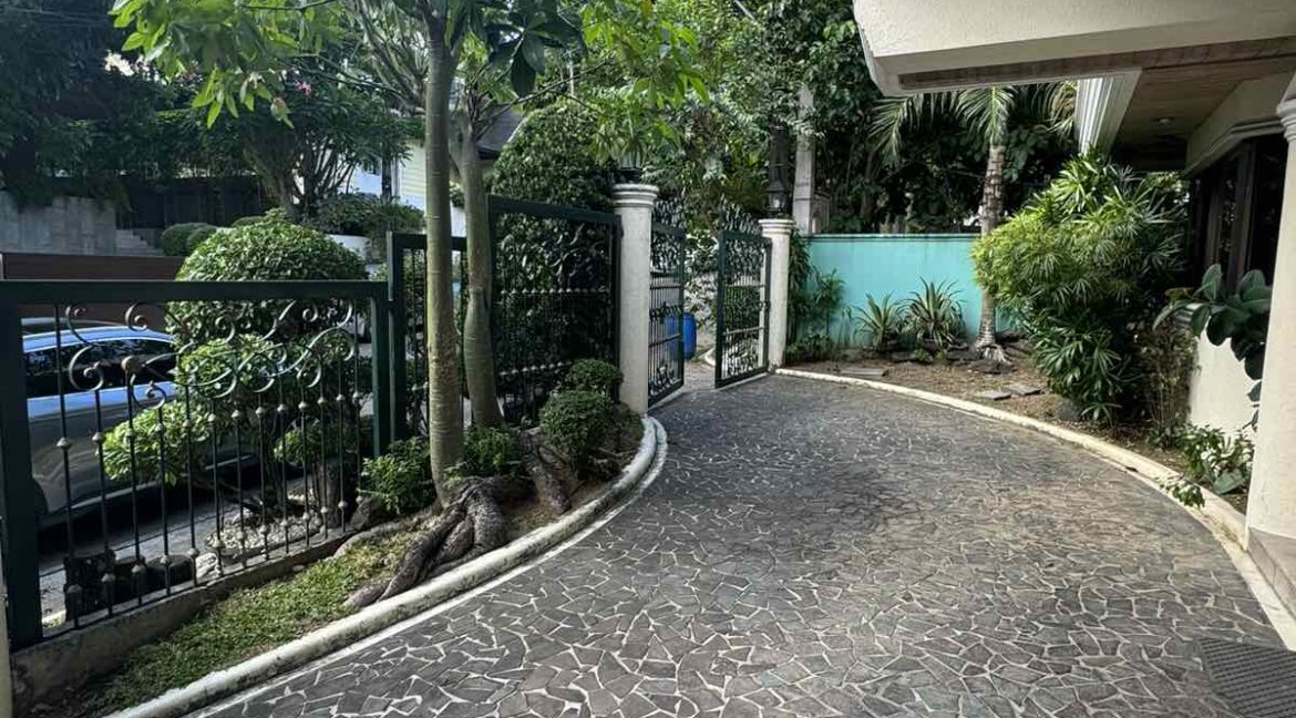 IMG-90dc0ca69b40daedd24e86850a04a0d2-V